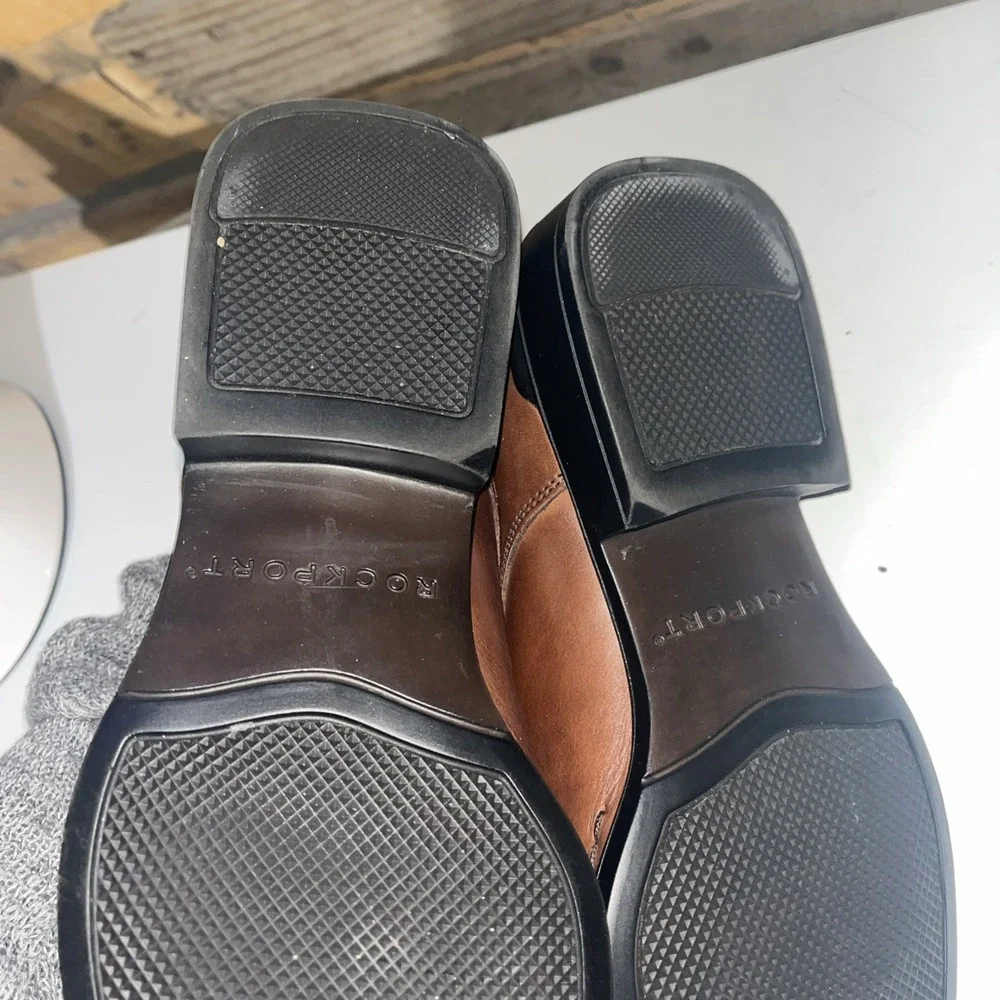 Rockport mens dress shoe brown size 8M  leather upper tie Square Toe‎